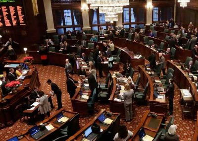 Illinois Passes Omnibus Gaming Bill, Includes Legal Sports Betting