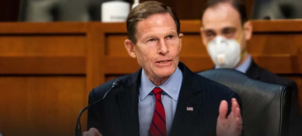 Blumenthal Challenges Connecticut In-Flight Betting Proposal